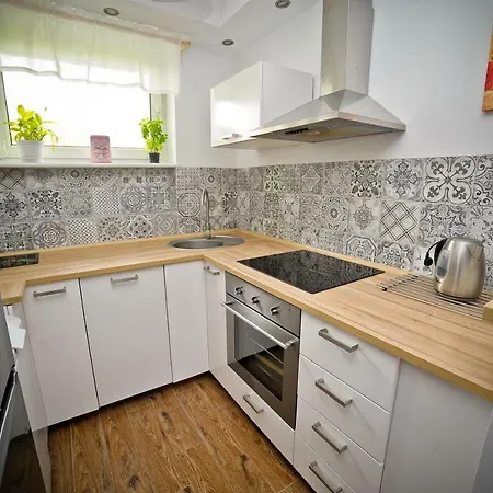 Apartament Liliowy Deluxe Апартаменты *